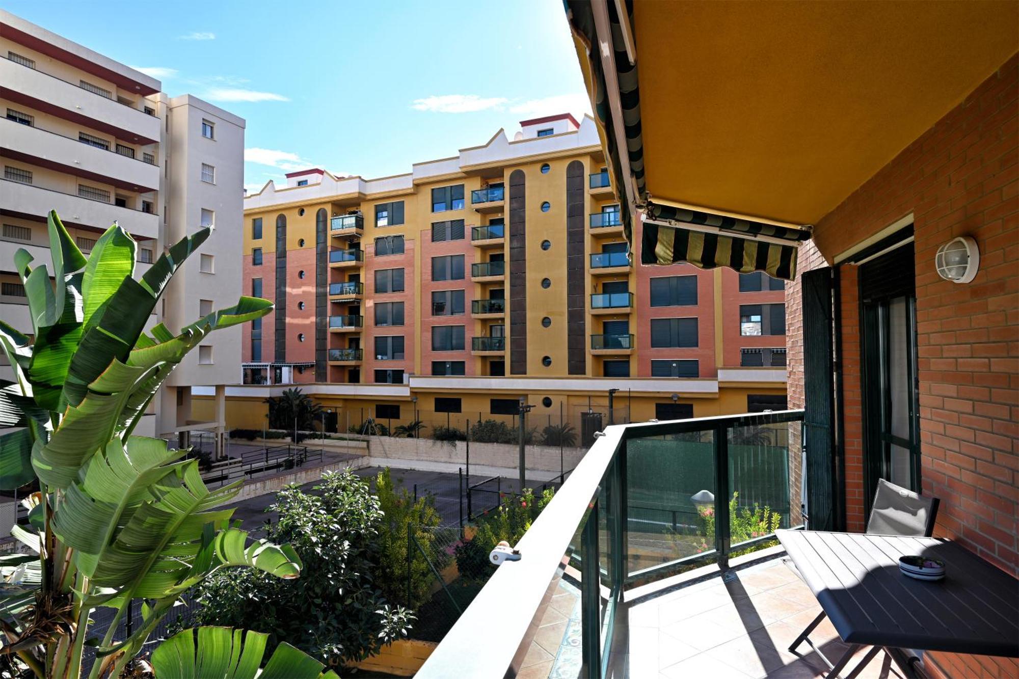 Love Rent4 Malaga Alamar 托雷莫利诺斯 外观 照片