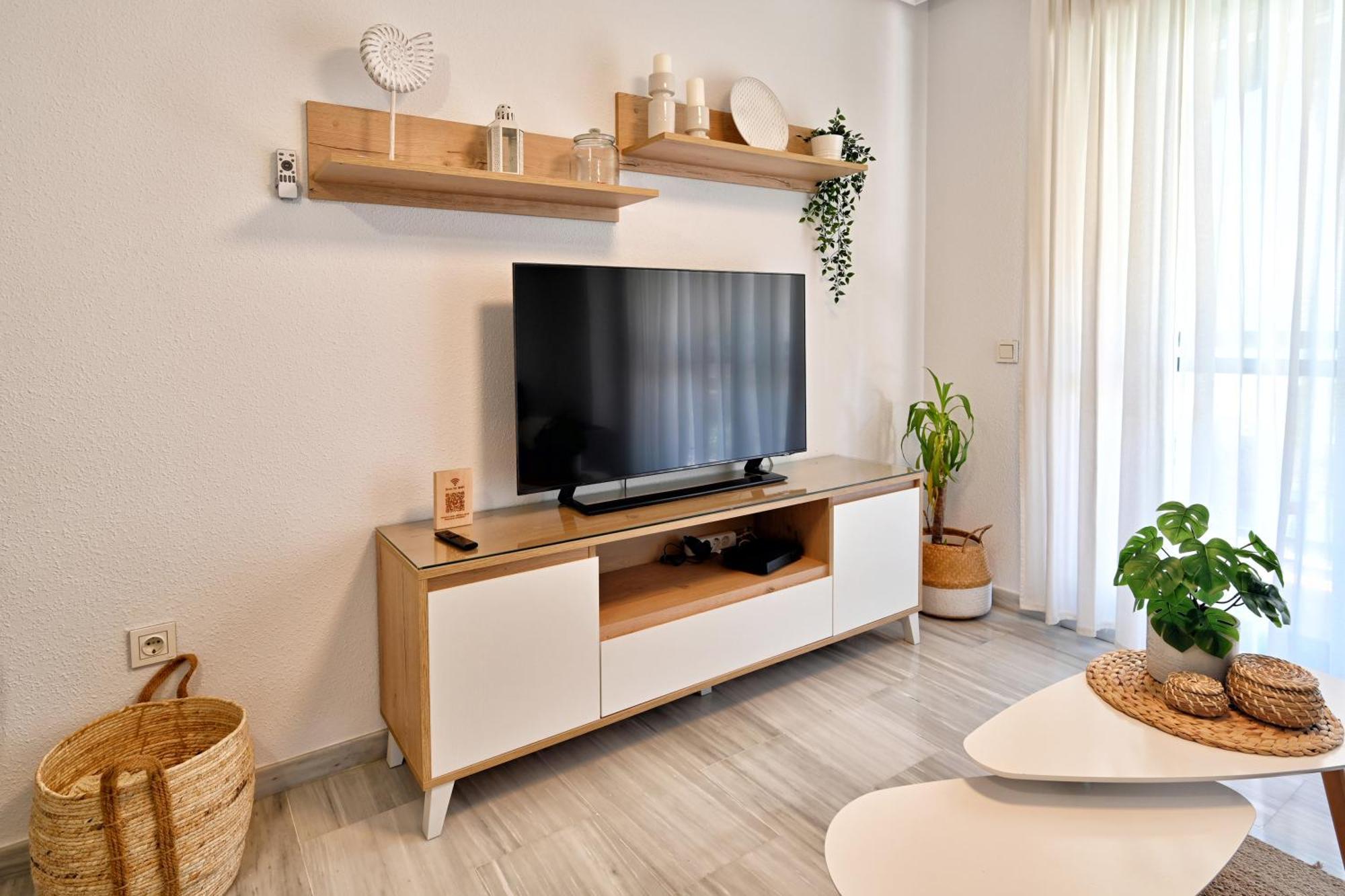 Love Rent4 Malaga Alamar 托雷莫利诺斯 外观 照片
